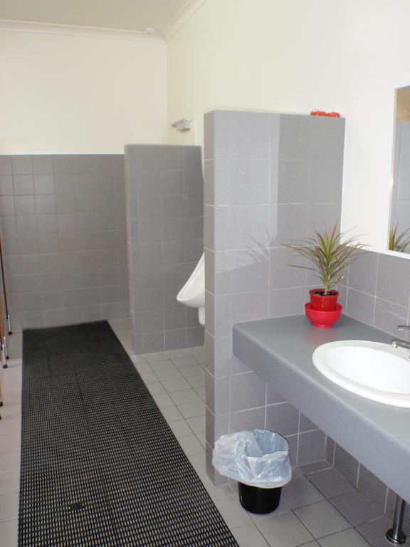 Margaret River Backpackers Yha Hostel ภายนอก รูปภาพ