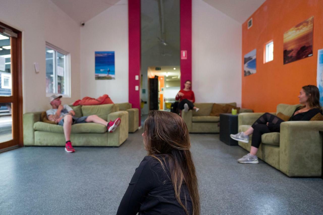 Margaret River Backpackers Yha Hostel ภายนอก รูปภาพ